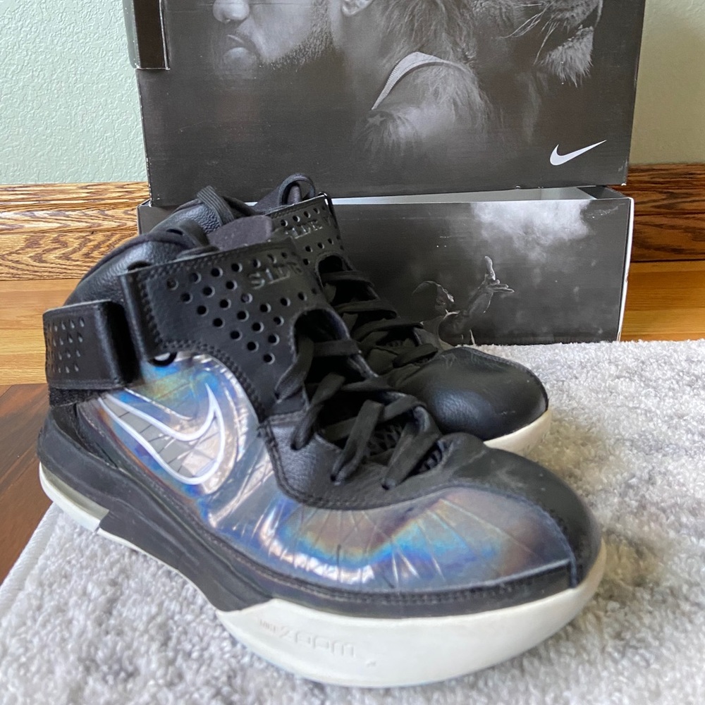 LeBron basketball shoes